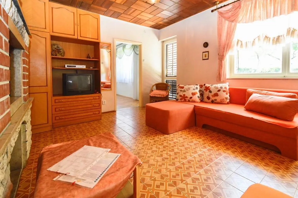 Apartment Pula 6 0*,