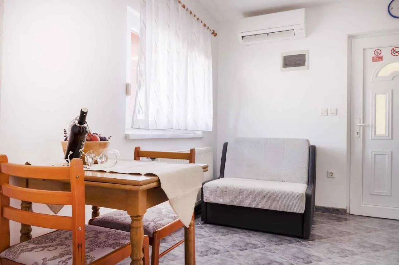 Apartment Pula 6