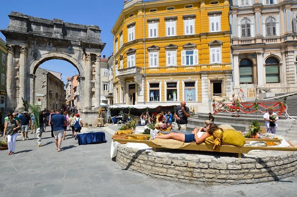 Apartment Pula 6 0*,  Croatia